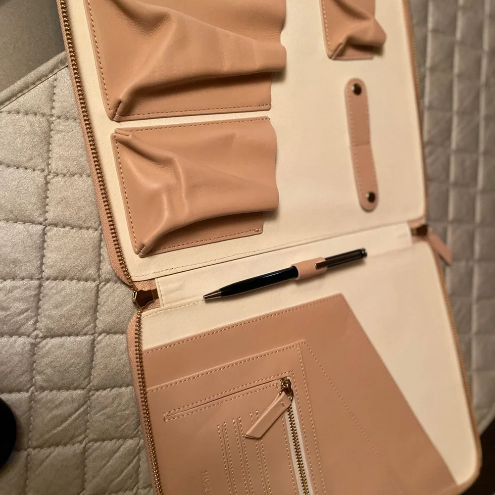 8.5 x 10.5 in folder tablet cover